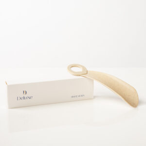 Κόκκαλο Παπουτσιών Σε Κουτί Λευκό – Deluxe Amenities